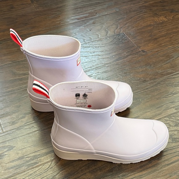 Hunter Women's Lilac Purple Waterproof Short Rain Boots - Picture 4 of 11